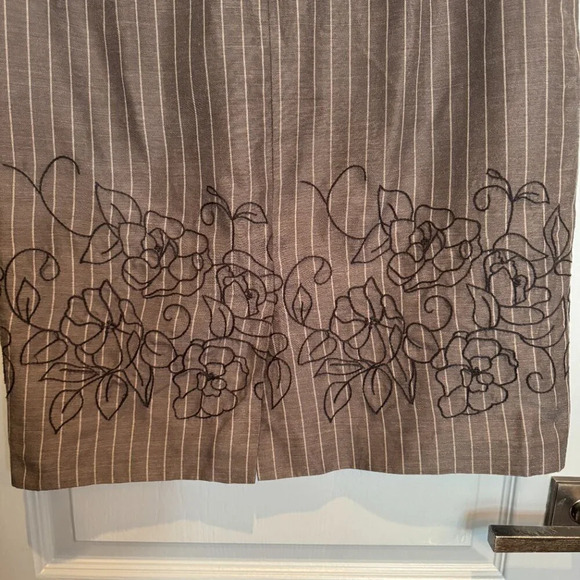 VTG Due Per Due Skirt Size 10 Gray Silk Wool Pinstripe Embroidered Floral Y2K - Picture 7 of 12